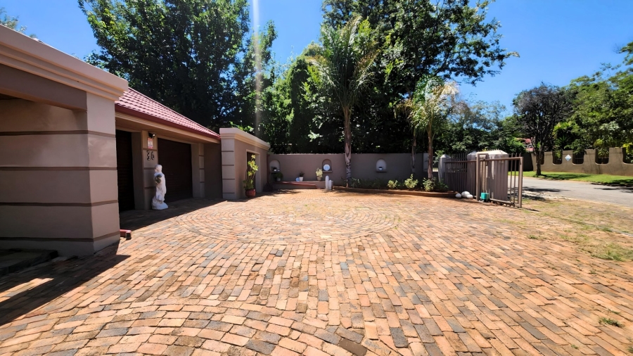 4 Bedroom Property for Sale in Wilkoppies North West